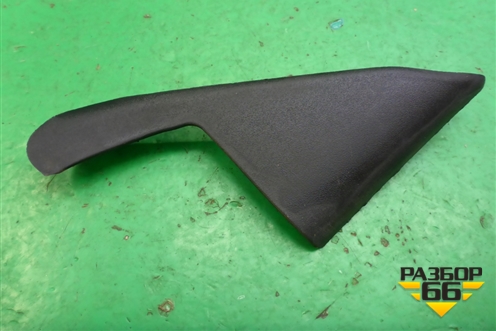 Накладка двери передней правой уголок (876612D000) для Hyundai Elantra 3 (XD) с 2000-2010г (Элантра)