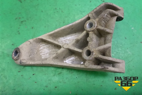 Кронштейн генератора (1.5л A15SMS) (90233698) для Daewoo Nexia с 1995-2016г (Нексия)