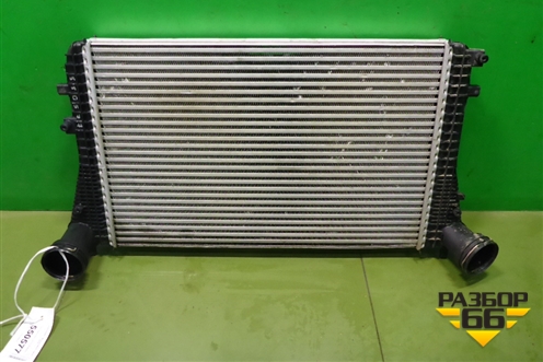 Интеркулер (3C0145805P) для Volkswagen Tiguan с 2016г (Тигуан)