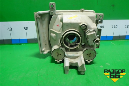 Фара левая (галоген) (8982413240) для Isuzu ELF (N-series) с 2006-2014г (Эльф)