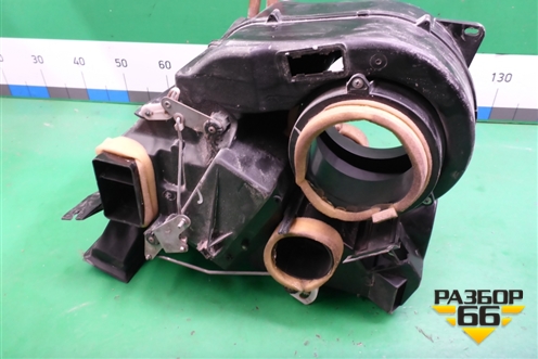 Корпус отопителя (под моторчик) (JEC000090) для Land Rover Freelander 1 с 1997-2006г (Фрилендер)