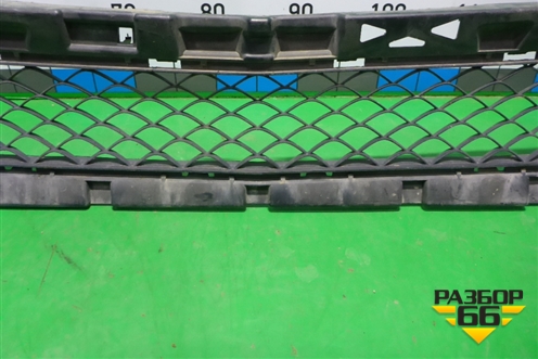 Кронштейн переднего бампера центральный (под парктроник) (A1668853965) для Mercedes Benz GLS-Klass X166 с 2015г (ГЛС)