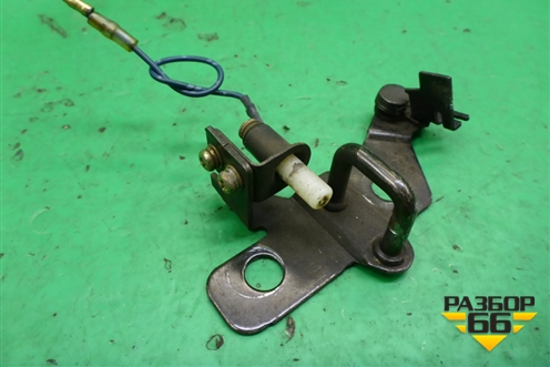 Замок багажника (ответная часть седан) для Kia Rio с 1999-2005г (Рио 1)