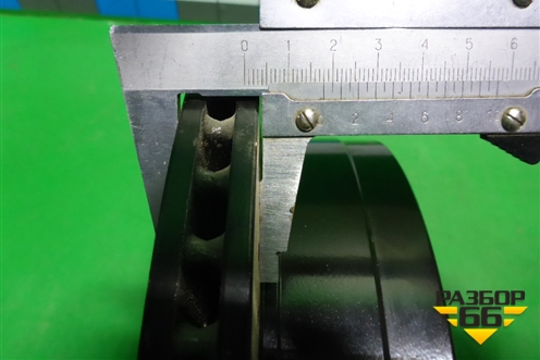 Диск тормозной задний вентилируемый (правый новый CENTRIC PARTS) (12744175R) для Lexus GX-460 с 2009г (ГХ)