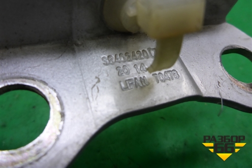 Петля капота правая (S8402420) для Lifan X60 с 2011г (Х60)