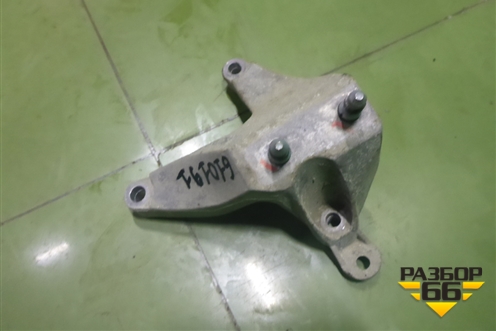 Кронштейн КПП (1.6л K7MA812) (112531966R) для Renault Logan II с 2012г (Логан)