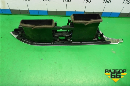 Дефлектор воздушный центральный для Audi A6 (C7) с 2011-2018г (А6)