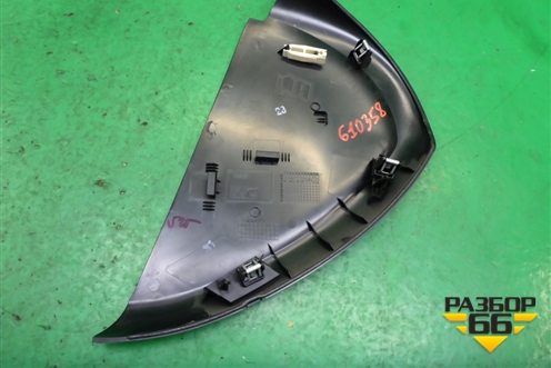 Накладка на торпедо (боковая правая) (4G0857086) для Audi A6 (C7) с 2011-2018г (А6)