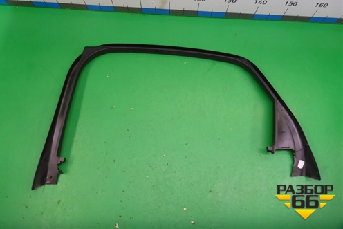 Накладка двери задней левой (на рамку седан) (4G5867671) для Audi A6 (C7) с 2011-2018г (А6)