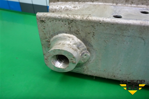 Усилитель переднего бампера (4G0807113A) для Audi A6 (C7) с 2011-2018г (А6)