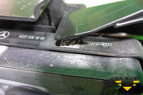 Замок двери передней левой (A0997203000) для Mercedes Benz C-Klass W205 с 2014г (Ц)