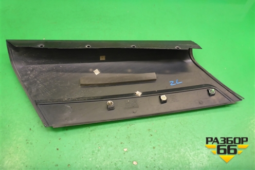 Накладка заднего крыла левого (на стойку) (DDH000093) для Land Rover Range Rover 3 с 2002-2012г (Вог)