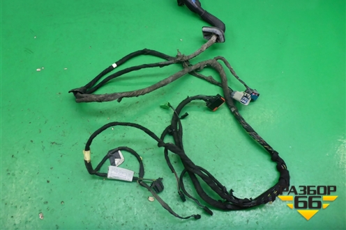 Проводка двери задней правой (AH4214027ABE) для Land Rover Range Rover 3 с 2002-2012г (Вог)