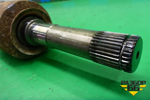 Привод задний левый (АКПП 448DT , 4.4л шлиц внутр-31, наруж-30) для Land Rover Range Rover 3 с 2002-2012г (Вог)