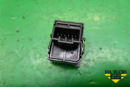 Модуль кнопок (аварийной сигнализации и центральным замком) (YUG500420PUY) для Land Rover Range Rover 3 с 2002-2012г (Вог)