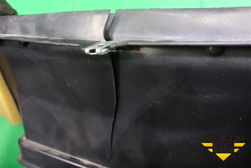 Дефлектор воздушный (обдув лобового стекла) для VAZ Chevrolet Niva/Нива с 2002-2020г