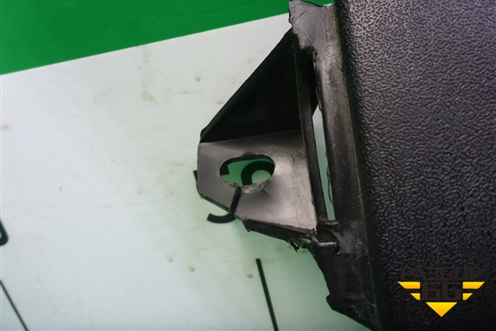 Дефлектор воздушный (обдув лобового стекла) (21235325262) для VAZ Chevrolet Niva/Нива с 2002-2020г