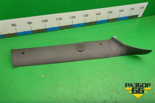 Обшивка стойки лобового стекла правая  (1480665) для Scania 5 R Series с 2004-2016г