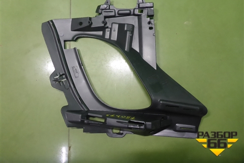 Накладка ПТФ левая (новая дубликат) (ZV160841L) для Peugeot 408 с 2012г