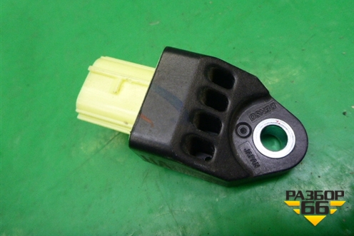 Датчик AIR BAG (задний) (8983112030) для Toyota Rav-4 с 2012-2019г (Рав 4)