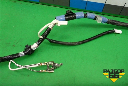 Проводка двери багажника (8218442611) для Toyota Rav-4 с 2012-2019г (Рав 4)