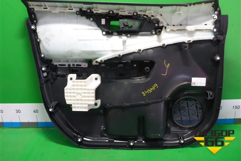 Обшивка двери передней правой под электрику (67611X1B34) для Toyota Rav-4 с 2018г (Рав 4)