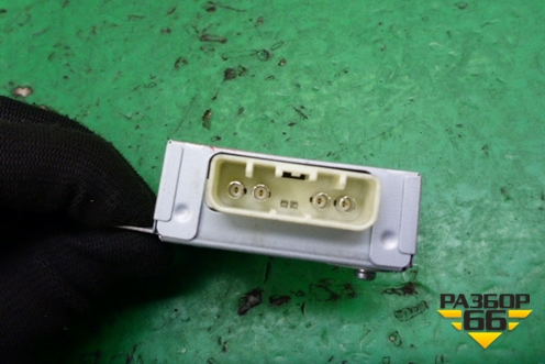 Блок электронный (управление антенной) (8668142020) для Toyota Rav-4 с 2012-2019г (Рав 4)