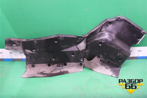 Пыльник двигателя боковой левый для Isuzu Giga (C-series) с 1994-2015г (Гига)