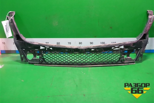 Решетка в передний бампер центральная (A1668850065) для Mercedes Benz ML-Klass W166 c 2011г (МЛ)