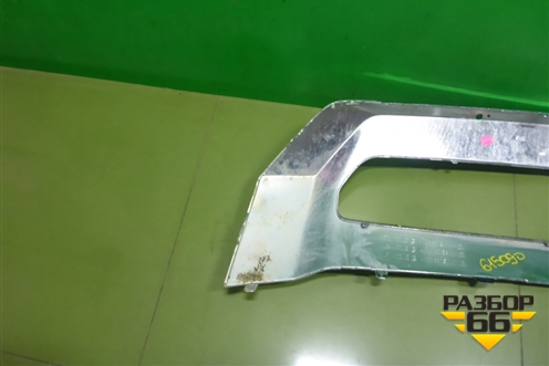 Накладка переднего бампера (A1668808540) для Mercedes Benz ML-Klass W166 c 2011г (МЛ)