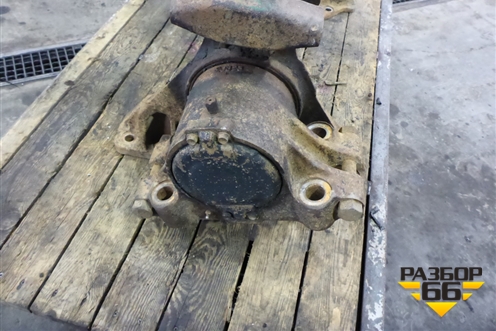 Траверса (межосевая) для Isuzu Giga (C-series) с 1994-2015г (Гига)