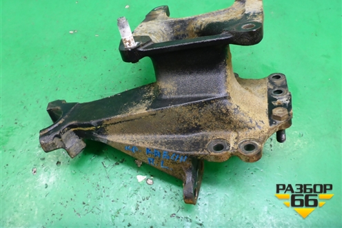 Кронштейн кабины (передний левый) для Isuzu Giga (C-series) с 1994-2015г (Гига)