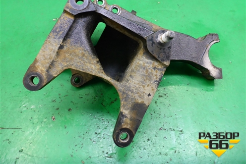 Кронштейн кабины (передний левый) для Isuzu Giga (C-series) с 1994-2015г (Гига)