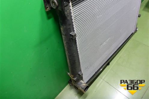Радиатор охлаждения для Isuzu Giga (C-series) с 1994-2015г (Гига)