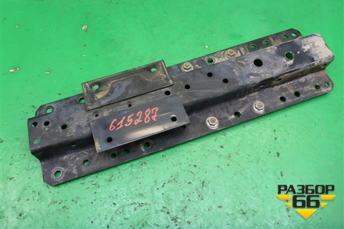 Кронштейн переднего крыла левый  (верхний) для Isuzu Giga (C-series) с 1994-2015г (Гига)