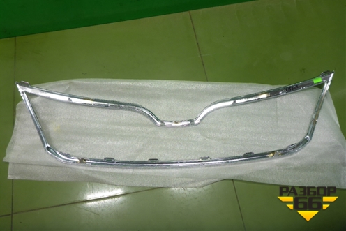 Накладка на решетку радиатора (новая) (5JA853607) для Skoda Rapid с 2013г (Рапид)