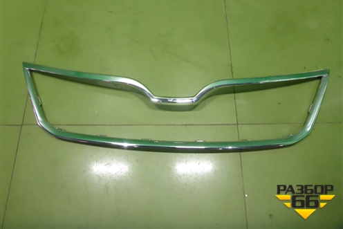 Накладка на решетку радиатора (новая) (5JA853607) для Skoda Rapid с 2013г (Рапид)