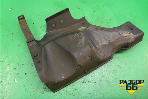 Пыльник двигателя боковой левый для Isuzu Giga (C-series) с 1994-2015г (Гига)