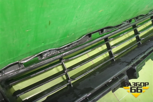 Решетка в передний бампер центральная (до 2013г) (5311260090) для Toyota Land Cruiser Prado(150) с 2009г (Ленд Крузер Прадо)