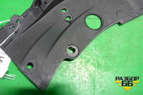 Накладка декоративная на переднюю панель (KB8A50717) для Mazda CX 5 с 2017г (СХ5)