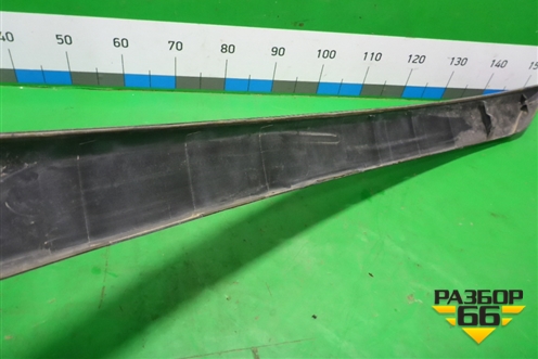 Накладка двери багажника (7681242900) для Toyota Rav-4 с 2012-2019г (Рав 4)