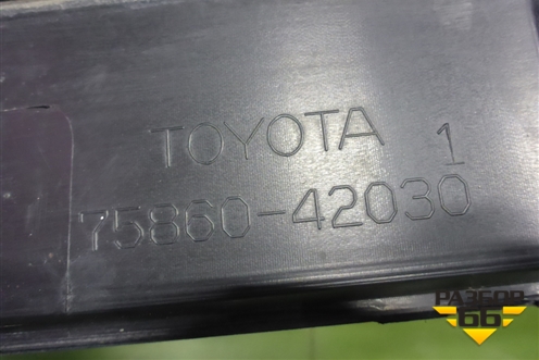 Накладка на порог наружная левая (7586042030) для Toyota Rav-4 с 2018г (Рав 4)