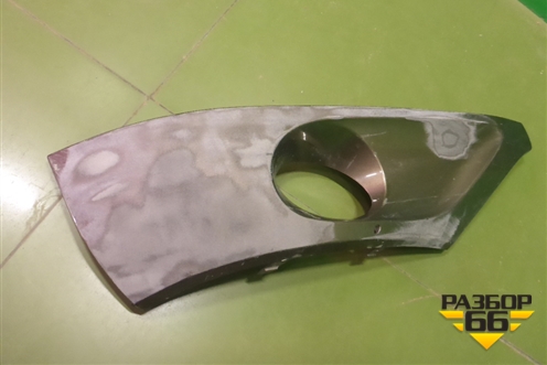 Накладка ПТФ правая (до 2015г) (7P6807490B) для Volkswagen Touareg с 2010-2018г (Туарег)