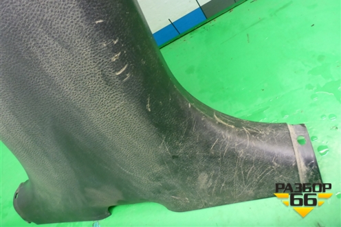 Обшивка стойки центральная нижняя правая (MR444208) для Mitsubishi Lancer-9  с 2003-2008г (Лансер)