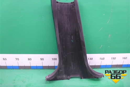 Обшивка стойки центральная нижняя правая (MR444208) для Mitsubishi Lancer-9  с 2003-2008г (Лансер)