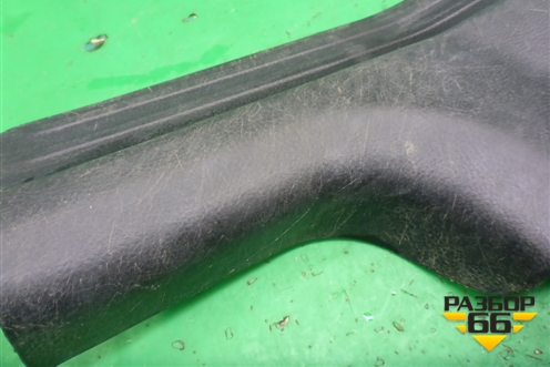 Накладка порога внутренняя заднего правого (MR417194) для Mitsubishi Lancer-9  с 2003-2008г (Лансер)