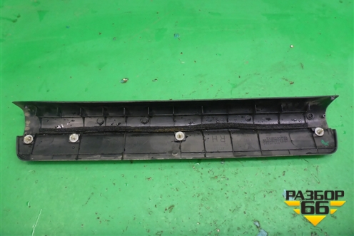 Накладка порога внутренняя переднего правого (MR417192) для Mitsubishi Lancer-9  с 2003-2008г (Лансер)