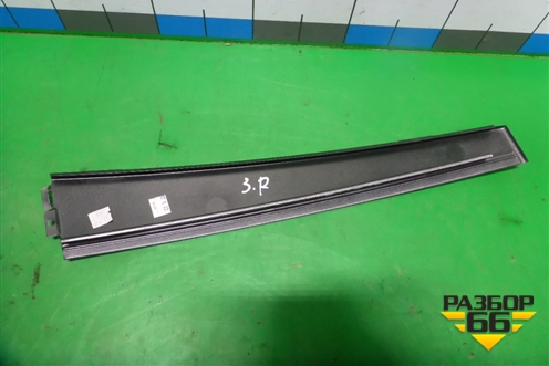 Накладка двери задней правой (на рамку) (3B0839902H041) для Skoda Superb с 2001-2008г (Суперб)