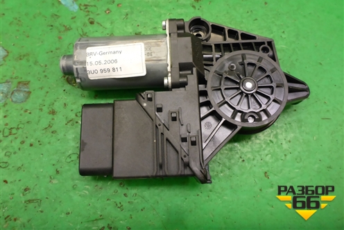 Моторчик стеклоподъёмника задний левый (3U0959811) для Skoda Superb с 2001-2008г (Суперб)