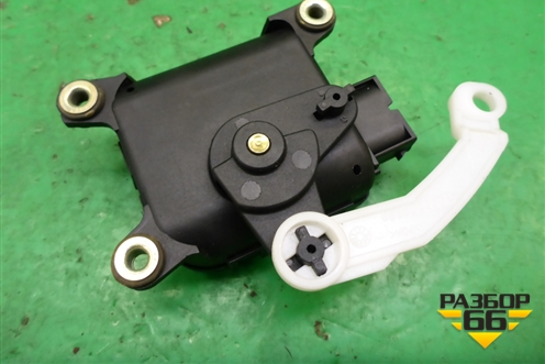 Моторчик заслонки отопителя (8D1820611B) для Skoda Superb с 2001-2008г (Суперб)